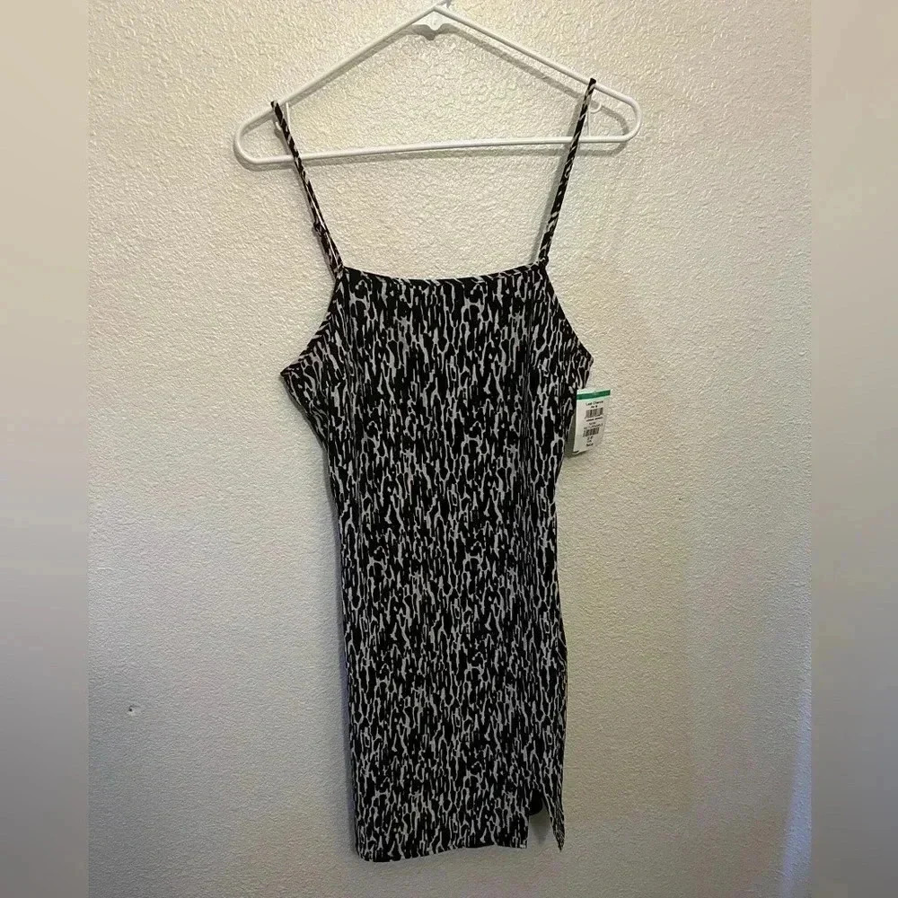 Noisy may mini black and white dress size M NWT